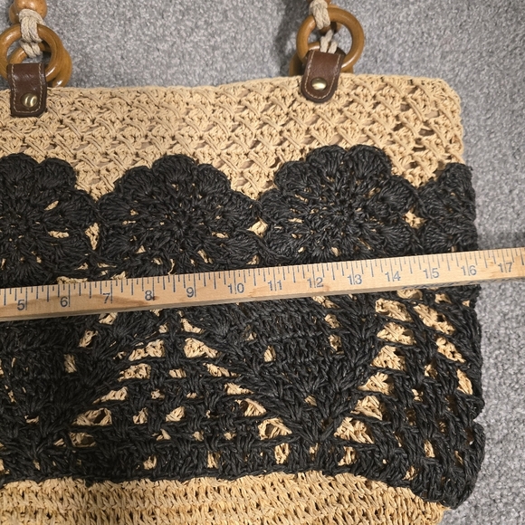 Fossil Long Live Vintage Crochet Straw Basket Bag Tan Black Wood Beach Cottage - Picture 3 of 11
